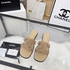 Сандалии CHANEL из новой коллекции — н