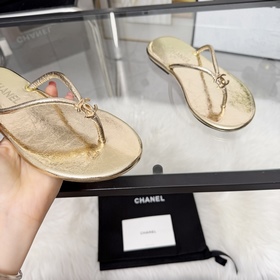 Новая версия сандалий CHANEL — настоящ