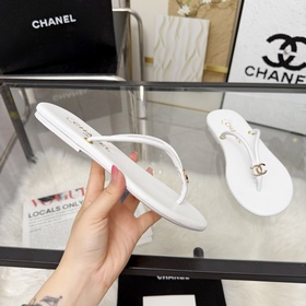 Новая версия сандалий CHANEL — настоящ