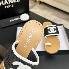 Сандалии CHANEL 26P с плетением виде 