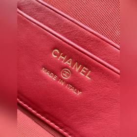 Молочно-белая сумка CHANEL 26SS LP с ц
