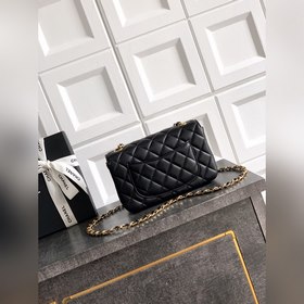 Классическая сумка CHANEL CF с металли