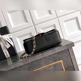 Классическая сумка CHANEL CF с металли