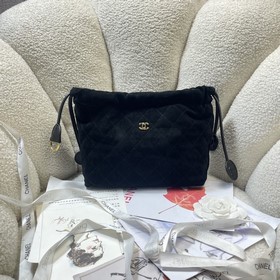 5227 CHANEL Черная сумка-мешочек, клас