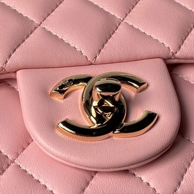 Светло-золотая сумка Chanel 26C с вели