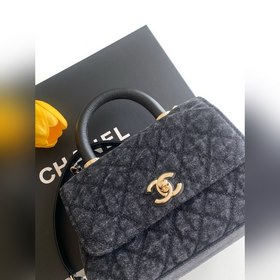 Сумка Coco Handle 26p из черного деним