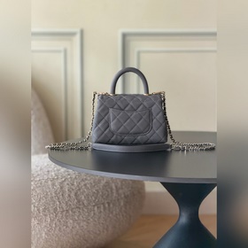 Новинка CHANEL 26c COCOHANDLE — малень