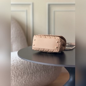 Новинка CHANEL 26c COCOHANDLE — малень