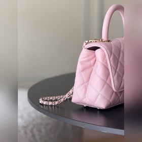 Новинка CHANEL 26c COCOHANDLE — малень