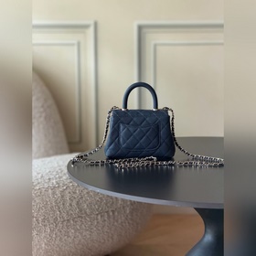 Новинка CHANEL 26COCOHANDLE mini — с