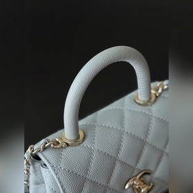 Новинка CHANEL 26COCOHANDLE mini — с