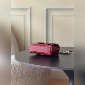 Новинка CHANEL 26COCOHANDLE mini — с