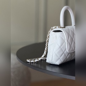 Новинка CHANEL 26COCOHANDLE mini — с