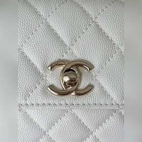Новинка CHANEL 26COCOHANDLE mini — с