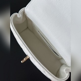 Новинка CHANEL 26COCOHANDLE mini — с