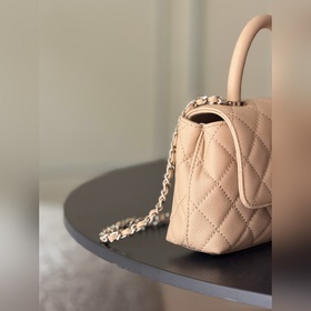 Новинка CHANEL 26COCOHANDLE mini — с