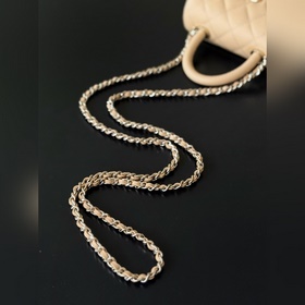 Новинка CHANEL 26COCOHANDLE mini — с
