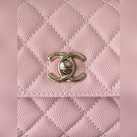 Новинка CHANEL 26COCOHANDLE mini — с