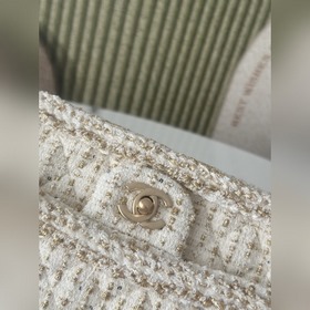 Chanel 26c, модель с подиума, бело-зол