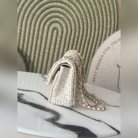 Chanel 26c, модель с подиума, бело-зол