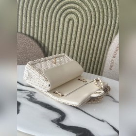 Chanel 26c, модель с подиума, бело-зол