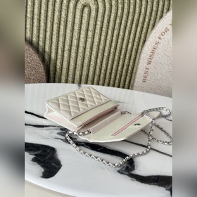 woc Сумка «Fai Cai» от Chanel, последн