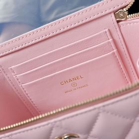 Сумка-коробка CHANEL с ручкой из цепоч