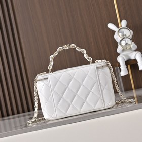Сумка-коробка CHANEL с ручкой из цепоч