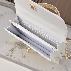 Сумка CHANEL 26P с черно-золотыми ручк