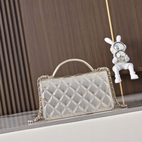 Новинка весны CHANEL 26C — двухслойная