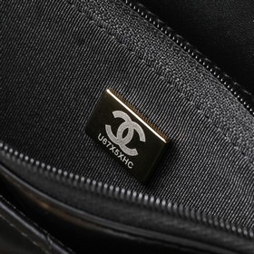 CHANEL 25s с двумя золотыми шариками