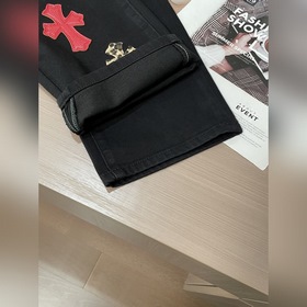 Новые джинсы от Croxin удобны и подход