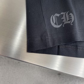 -Chrome Hearts 2026. Модель из японско