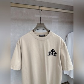 Chrome Hearts： новая коллекция весна-л