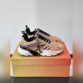 Спортивные кроссовки Dior 2026 SS для