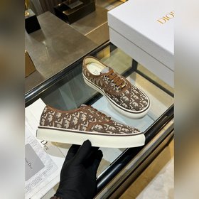 Dior · Новая коллекция низких кед с вы