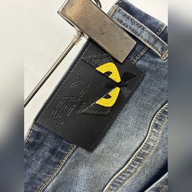 Fendi — эксклюзивная новинка： модные д