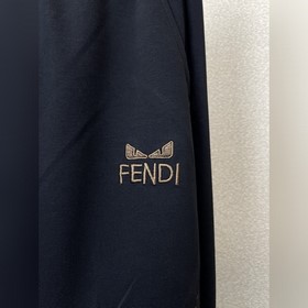 FENDI — новые джинсы в стиле кэжуал, к