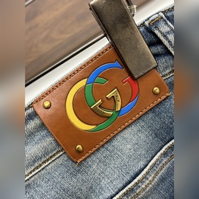 Эксклюзивная новинка от Fendi： модные 