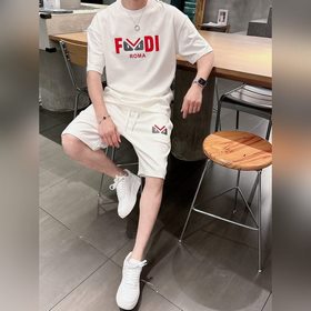 Fendi： эксклюзивный комплект из рубашк