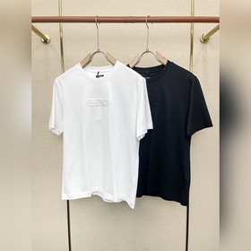 FENDI： новая коллекция, ради которой с