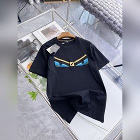 Новинка весна-лето 2026 от Fendi： экск