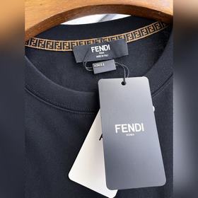 Новинка весна-лето 2026 от Fendi： экск