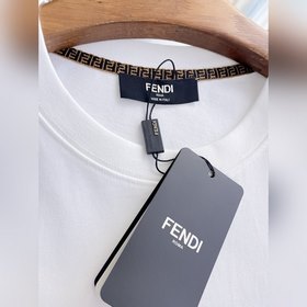 Новинка весна-лето 2026 от Fendi： прем