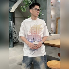 Fendi： свободная футболка с короткими 