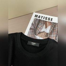 Fendi： свободная футболка с короткими 