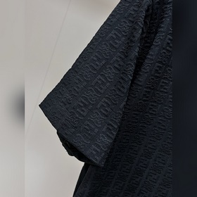 Новая весенняя коллекция Fendi： компле