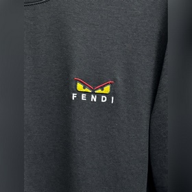 FENDI： новая весенне-летняя коллекция 