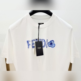Размеры： S, M, L, XL. Доступны в черно