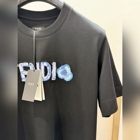 Размеры： S, M, L, XL. Доступны в черно